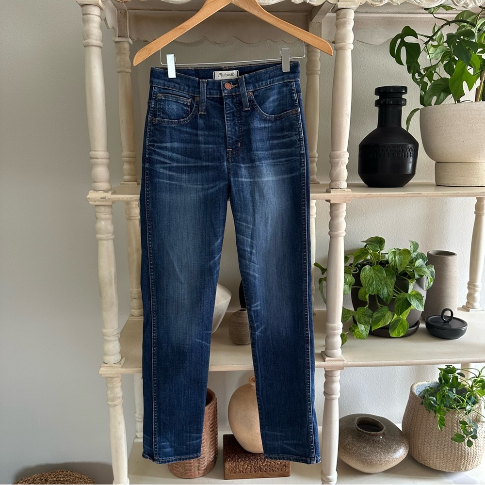 Madewell Slim Straight Jean in Dark Blue (25)